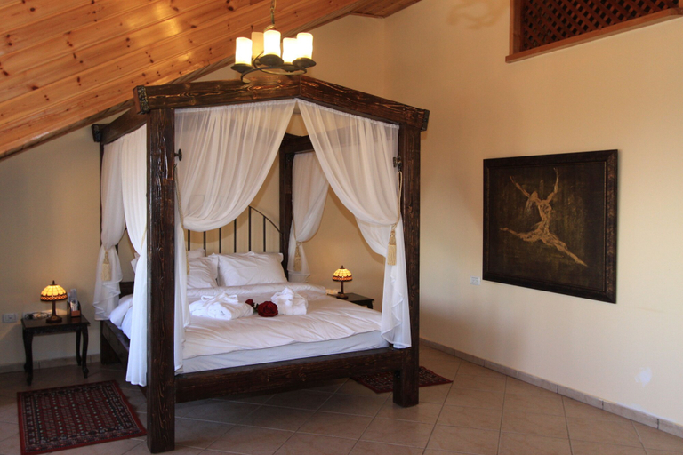 Bedroom 5, The Pearl of the Golan - Pnina BaGolan
