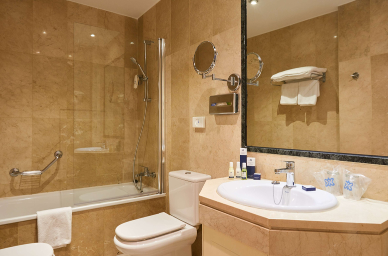 Bathroom 4, Barrio de Salamanca Suites, Madrid