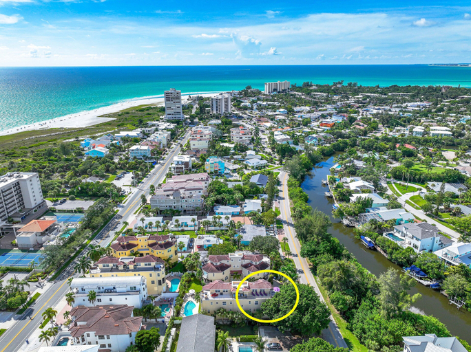 Exterior & Views 2, Off the Hook by Beachside Management, Sarasota