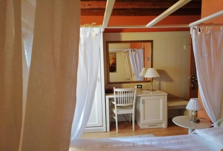 Bedroom 3, Hotel Calvi, Treviso