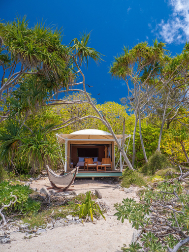 Exterior & Views 2, Wilson Island, Calliope - Pt B