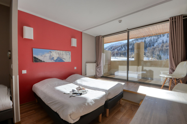 Bedroom 15