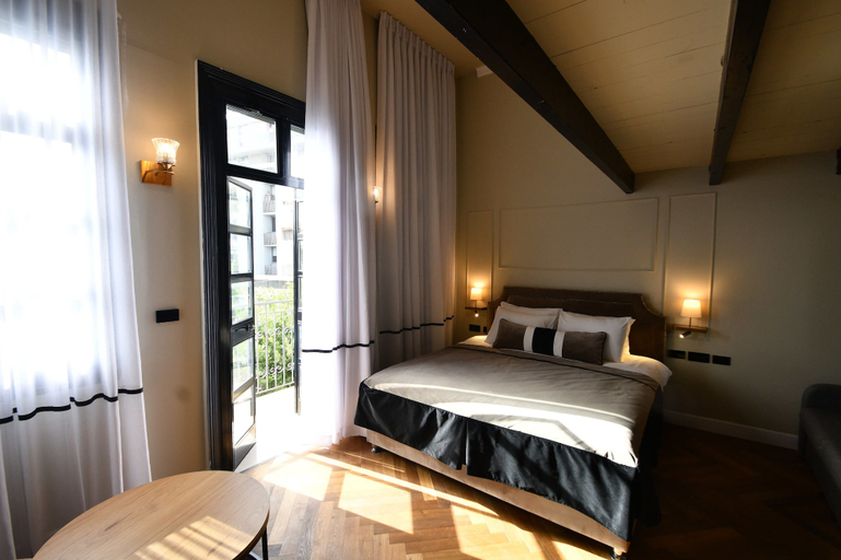 Bedroom 4, Jaffa King Gallery Boutique Hotel
