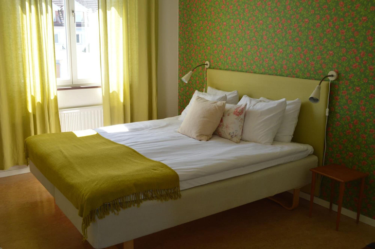Bedroom 2, Gamla Televerket Bed & Breakfast, Borgholm