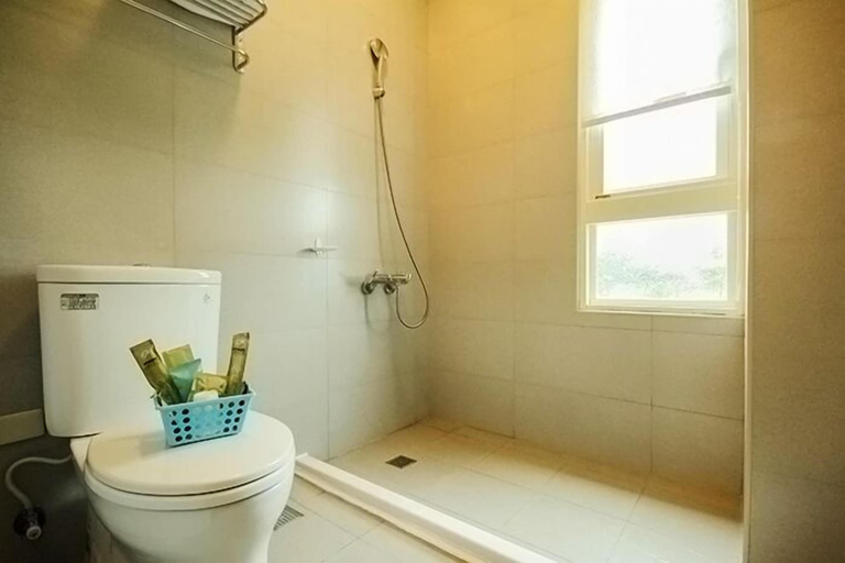 Bathroom 3, Dongshan Free Garden B&B, Yilan