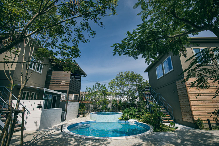 Maeda Beach Hotel, Onna