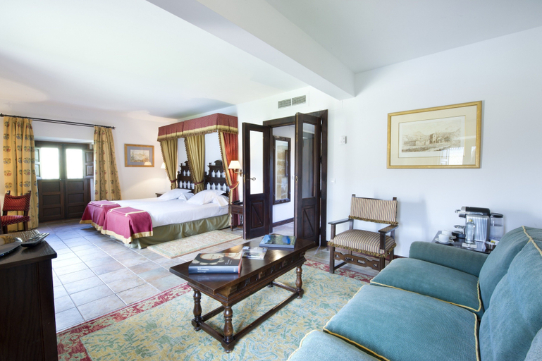 Bedroom 2, Parador De Cangas De Onis, Asturias