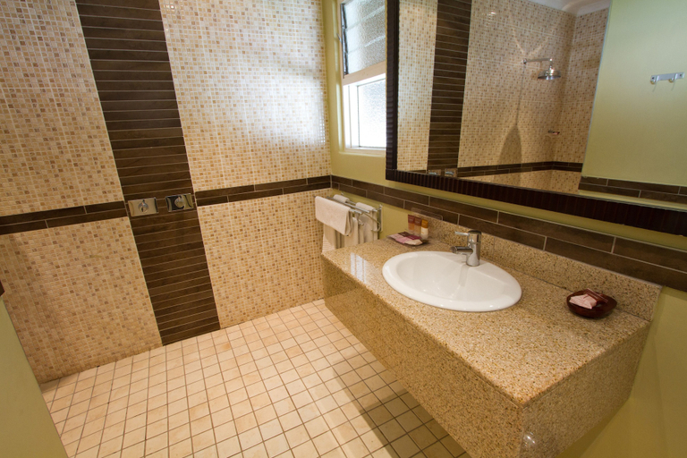 Bathroom 4, Protea Hotel by Marriott Lusaka Safari Lodge, Chibombo