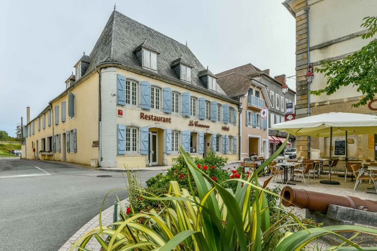 Exterior & Views 2, Logis Hôtel Le Commerce, Pyrénées-Atlantiques