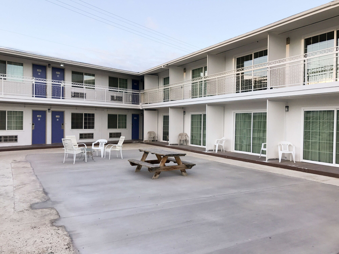 Exterior & Views 2, Motel 6 Barstow, CA - Route 66, San Bernardino