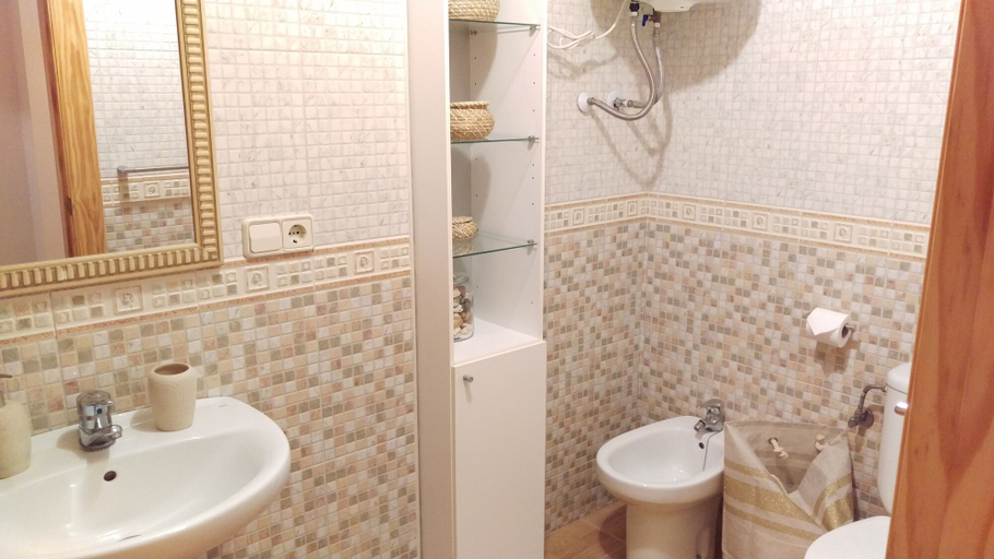 Bathroom 4, Cool Urban Beach Flat in Fuengirola, Málaga