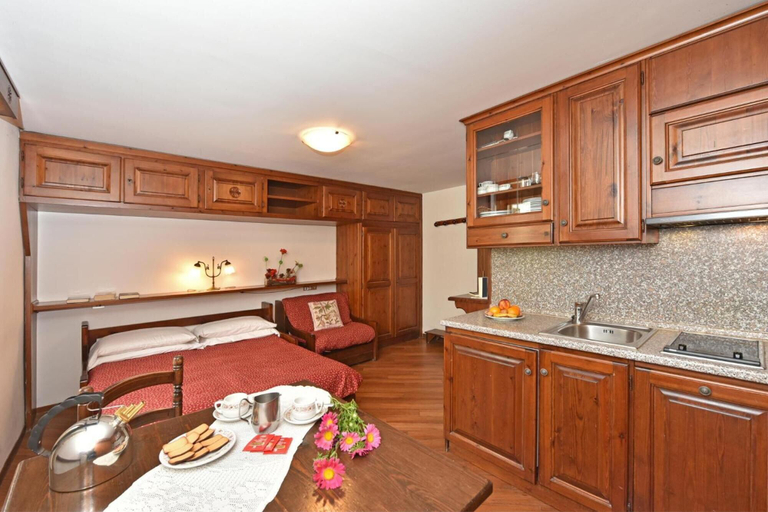 Others 4, Residence Castelli, Aosta