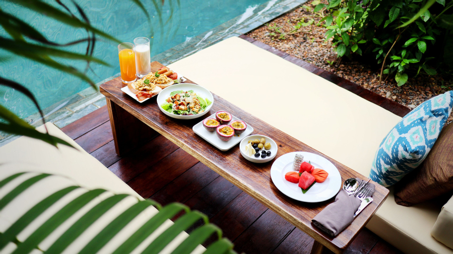 Food & Drinks 6