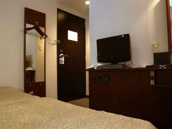 Bedroom 3, Hamamatsu Station Hotel, Hamamatsu