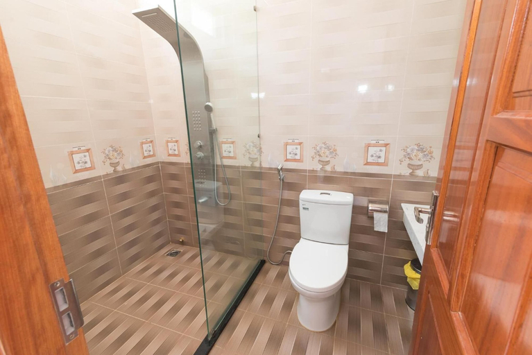 Bathroom 3, Sao Mai Hotel & Apartment, Vũng Tàu
