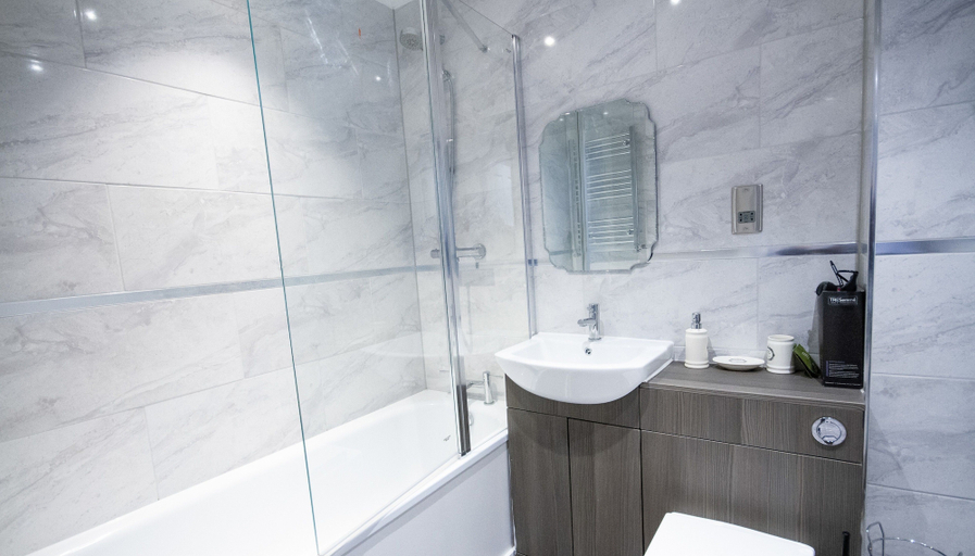 Bathroom 3, Holden Court, London