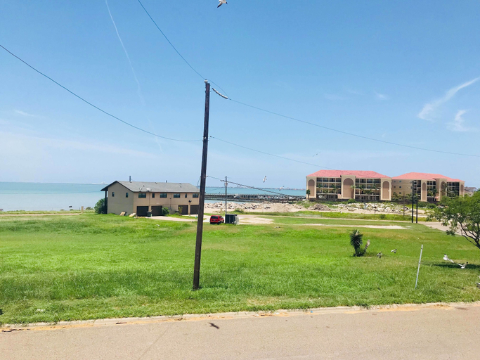 Others 5, Southwind Inn, Cameron
