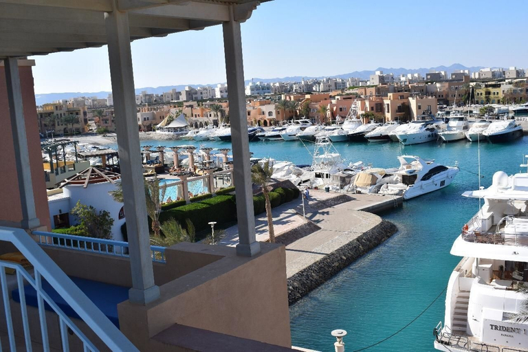 Others 2, Amazing Penthouse with Sea and Roof Pool, Al-Ghurdaqah 2