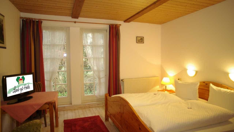 Bedroom 5, Gästehaus Räuber Lippoldskrug, Hildesheim