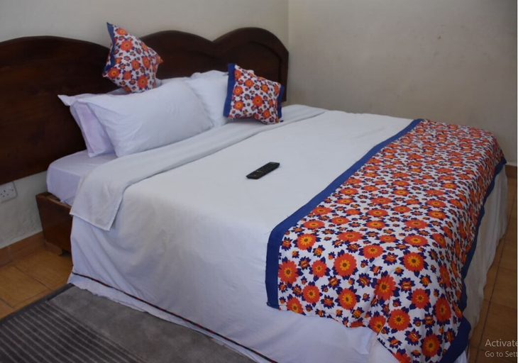 Bedroom 4, Boulevard Excelsior Motel, Fort Portal