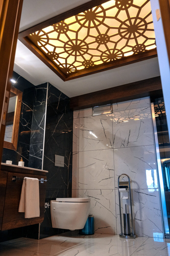 Bathroom 5, Mira Hotel Küçükyalı, Konak