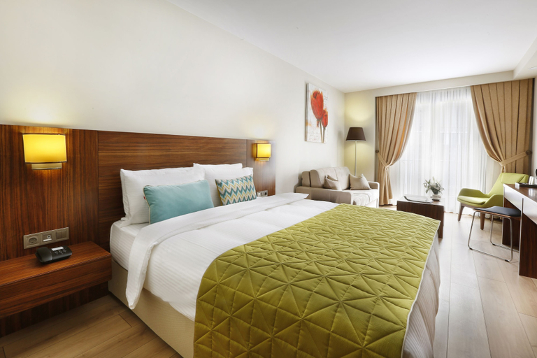 Bedroom 4, The White Orient Hotel, Beyoğlu