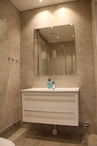 Bathroom 3, Staylong Hotel, Täby
