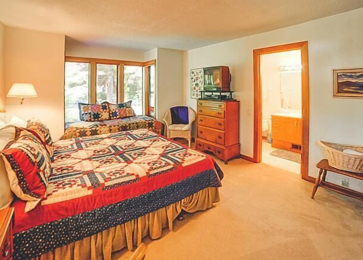 Bedroom 1, Salmon River Condo #5, Clackamas