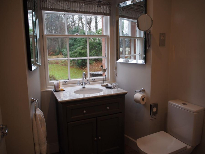 Bathroom 4, The Factor's House, Highland