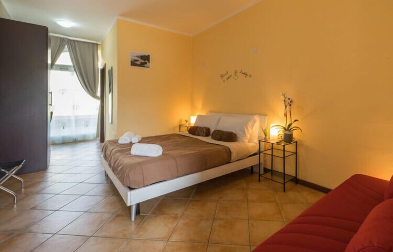 Bedroom 3, Bluelake Inn - Ostello, Lecco