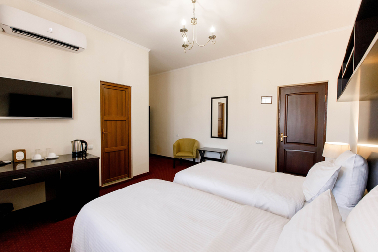 Bedroom 3, 14 Floor Hotel, Yerevan