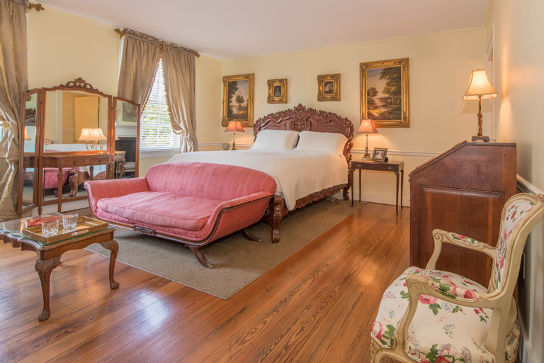 Bedroom 4, The Burn Bed and Breakfast, Adams