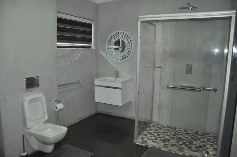 Bathroom 5, Anisa Guesthouse, Vhembe