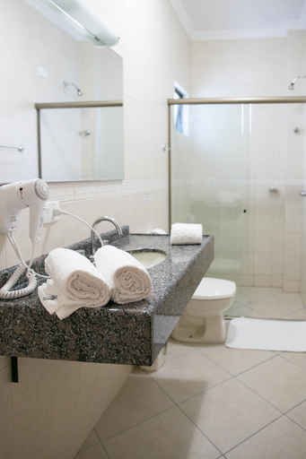 Bathroom 4, Refugio Costeiro 2, Bombinhas