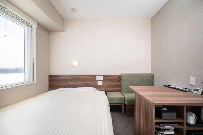 Bedroom 4, Super Hotel Ishikari, Ishikari