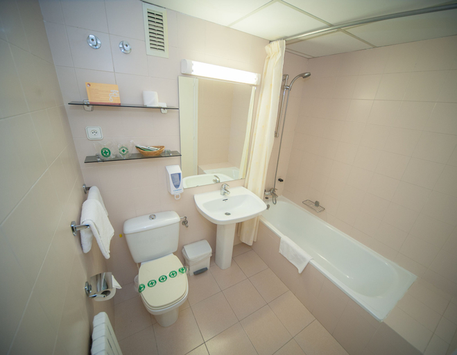 Bathroom 5, Gran Hotel De Jaca, Huesca