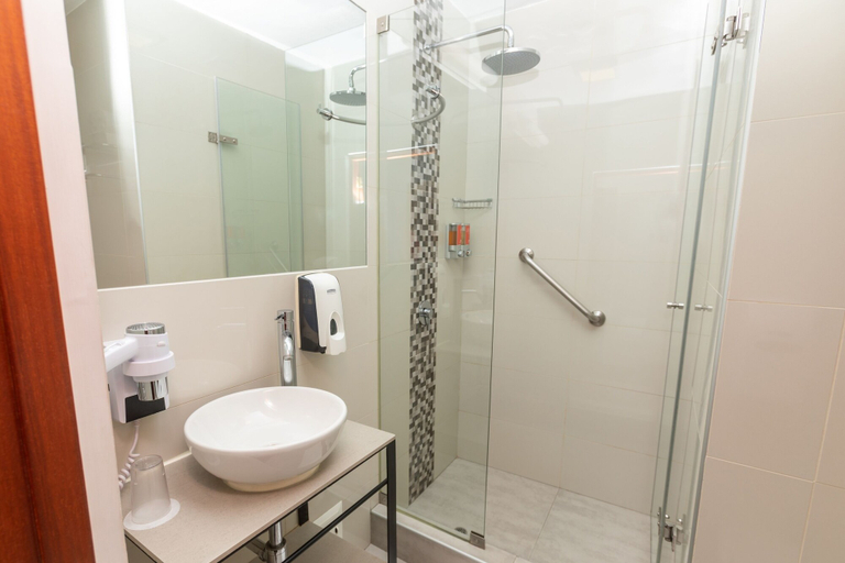 Bathroom 4, Casa Andina Standard Cusco Plaza, Cusco