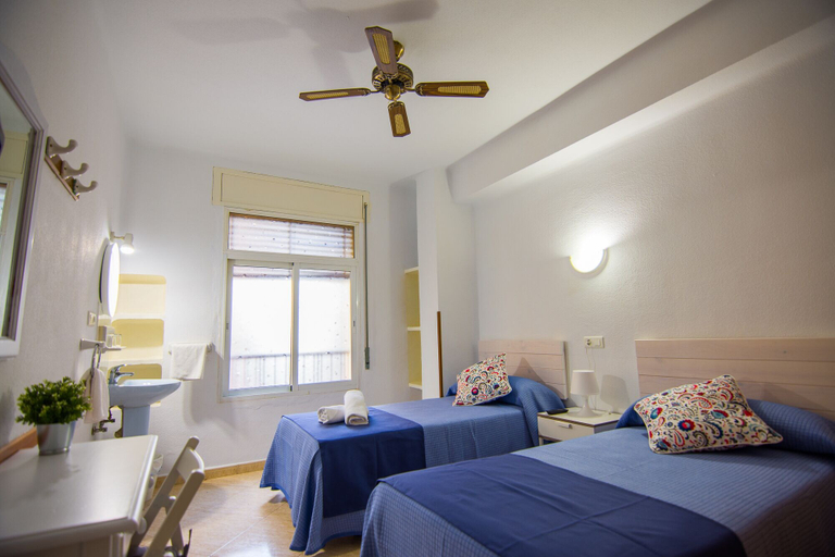 Bedroom 2, Hostal Guillot, Málaga