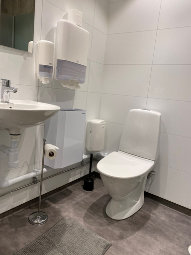 Bathroom 3, Gamla Televerket Bed & Breakfast, Borgholm