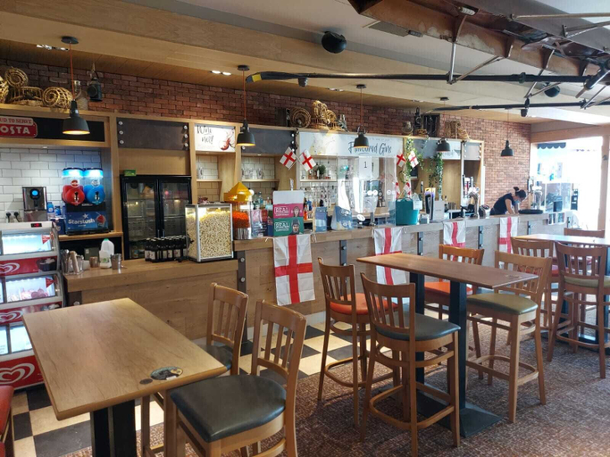 Food & Drinks 4, Jonstone Pines Lodge at Cayton Bay Holiday Park, North Yorkshire