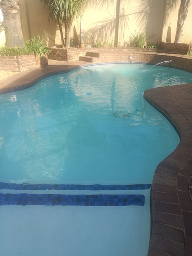 Sport & Beauty 4, Naisar Royal White Apartment, Ekurhuleni