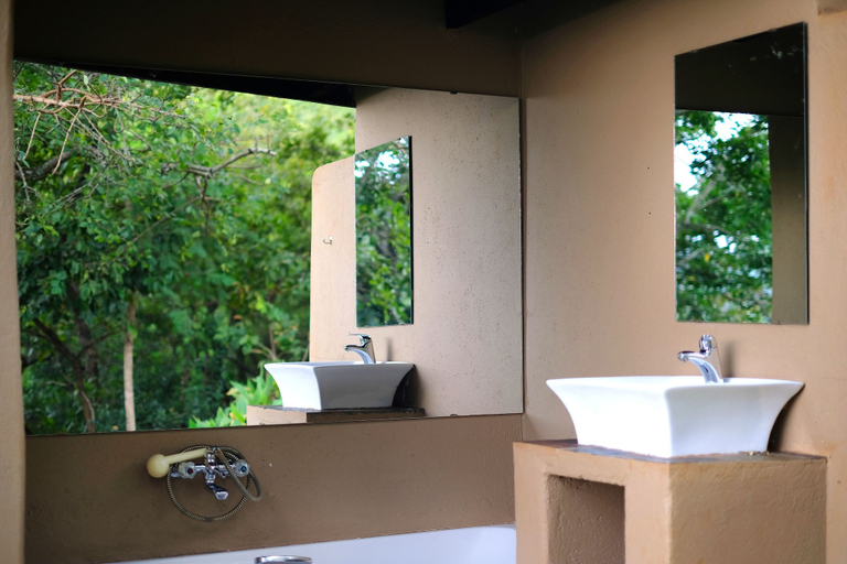 Bathroom 3, Wide Horizons Mountain Retreat, Ntondozi