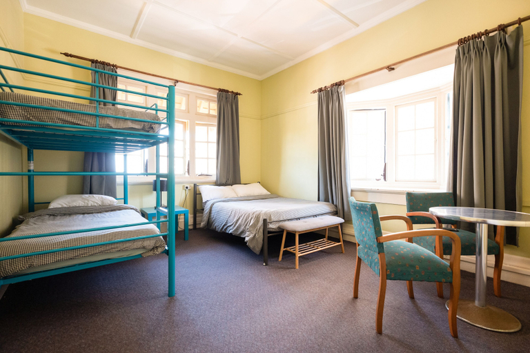 Bedroom 4, YHA Newcastle Beach, Newcastle - Inner City