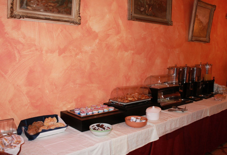 Food & Drinks 4, Albergo Paradiso, Varese