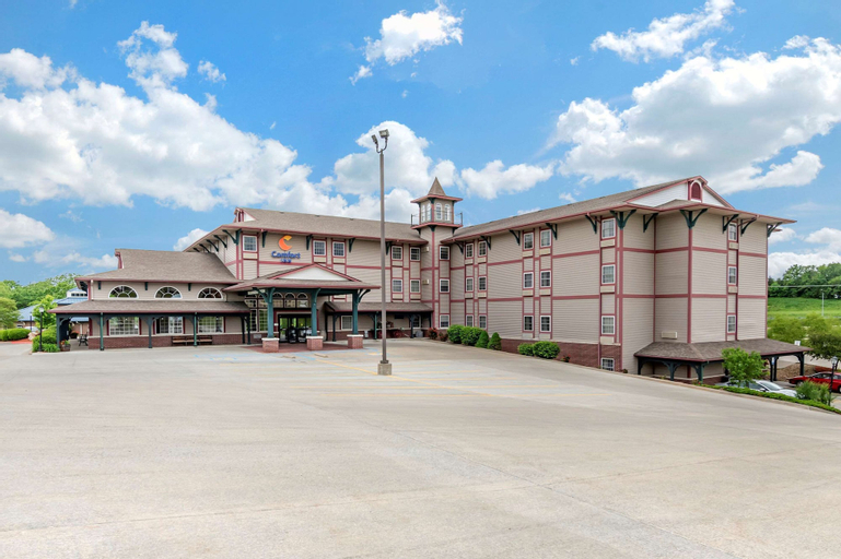 Comfort Inn Warrensburg Station, Johnson