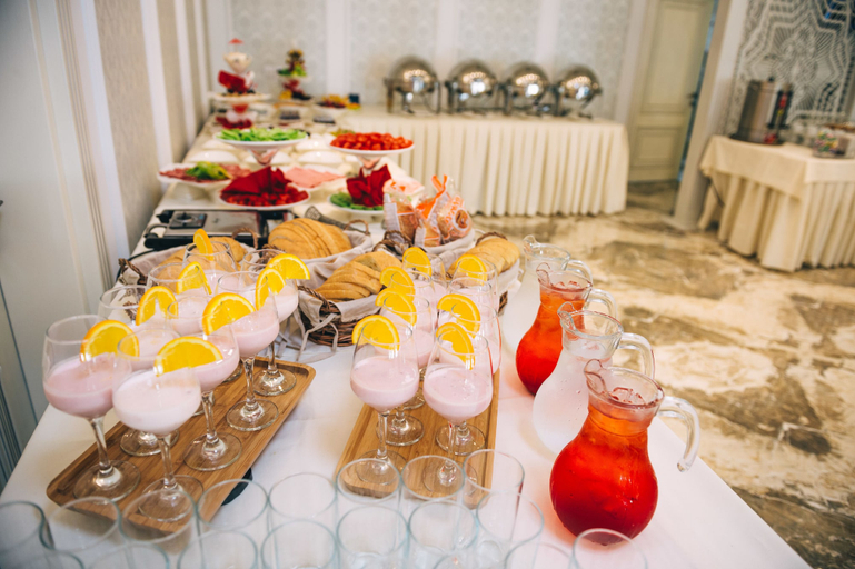 Food & Drinks 5, Emerald Suite Hotel, Baku
