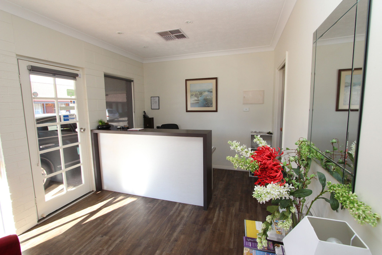 Others 5, Mildura Riverview Motel, Wentworth