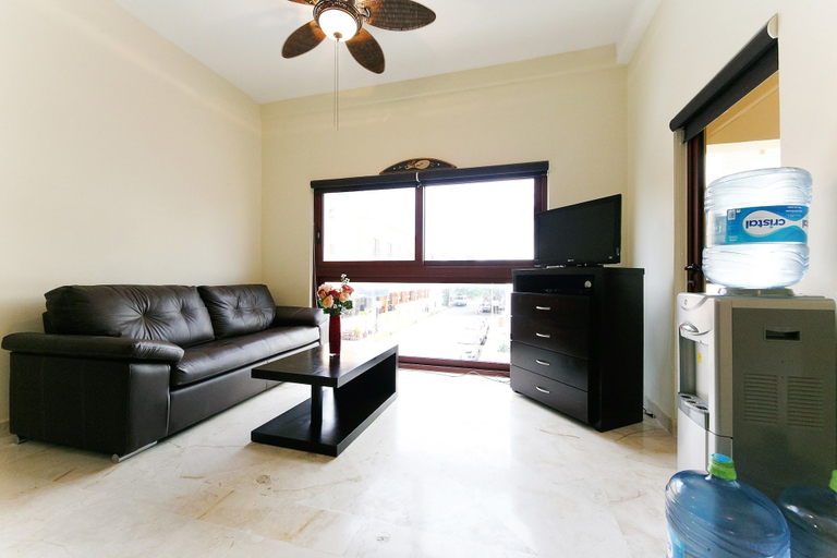 Others 4, El Faro 3 BR Beachfront with Private Pool, Cozumel