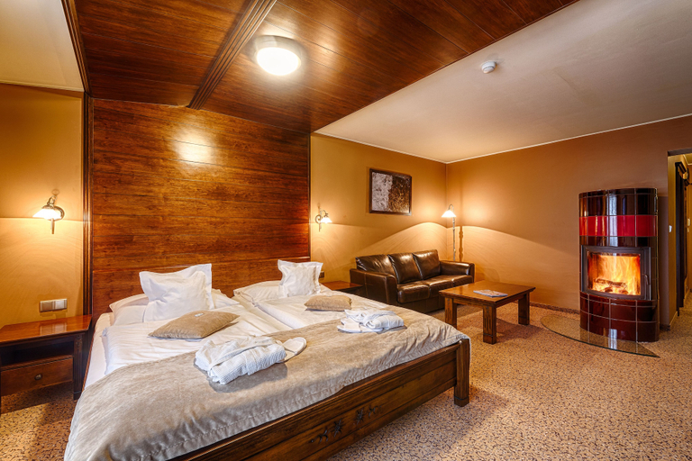 Bedroom 3, Wellness Hotel Borovica, Poprad