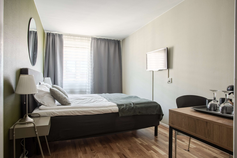 Bedroom 3, Palm Tree Hotel, Best Western Signature Collection, Trelleborg